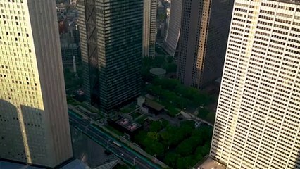 Photographing the buildings. 鴨志田一希