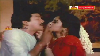 Illavarasi aka Kalpana horny mood Hottest romantic song