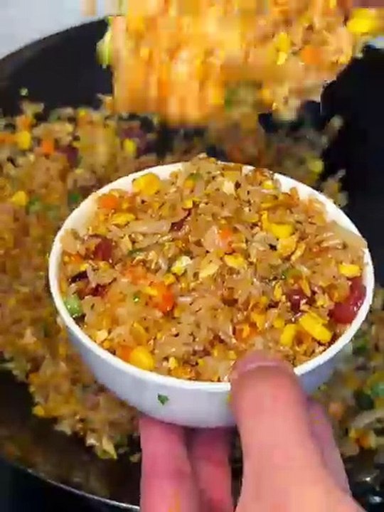 Can I win you over with this bowl of shrimp fried rice?