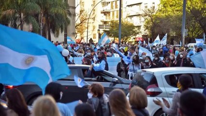 Na Argentina, multidões lutam pela liberdade | Visão Libertária - 28/06/20 | ANCAPSU