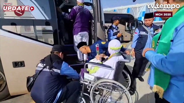 Jemaah Calon Haji Kloter 1 Gelombang Pertama dari Indonesia Tiba di Madinah