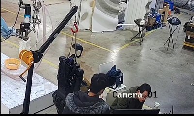 Bilim kurgu gerçek oldu: Kontrolden çıkan robot mühendislere saldırdı