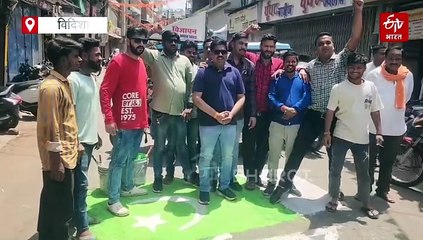 विदिशा में आतंकी हमले के खिलाफ विरोध, खून से हस्ताक्षर कर पीएम को भेजा पत्र