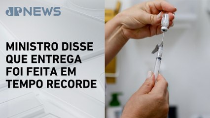 Ministério da Saúde recebe 1,3 milhão de doses de vacina contra covid-19