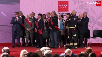 Ayuso recuerda a las FFAA y dice que los madrileños están "dolidos" por su ausencia