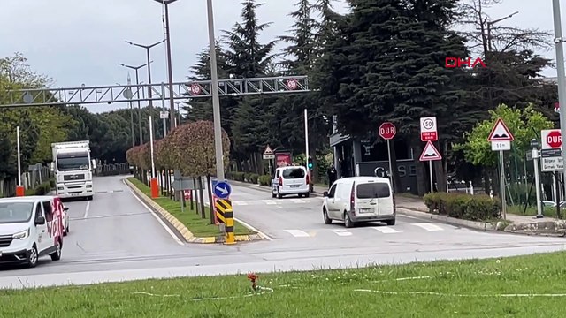 Şüphelilerin aracını lastiklerine ateş ederek durdurdular