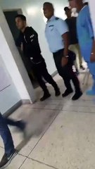 VIDEO: Padre desesperado por su hijo enfermo tomó como rehén a una doctora