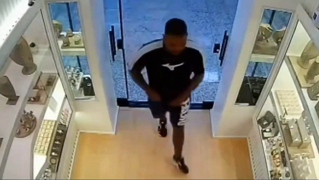 Joalheria de Sumaré tem 66 peças de ouro roubadas