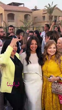 الفنانة #أمل_رزق تشارك جمهورها فرحتها بعقد قران ابنتها بحضور كبار النجوم 😍💍