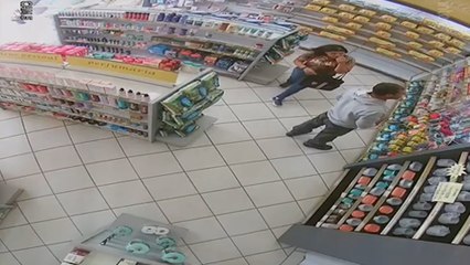 Câmeras de segurança registram furto em farmácia na Rua Europa
