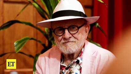 Laufey FANS OUT Over Barbra Streisand and Sarah Jessica Parker! (Exclusive)