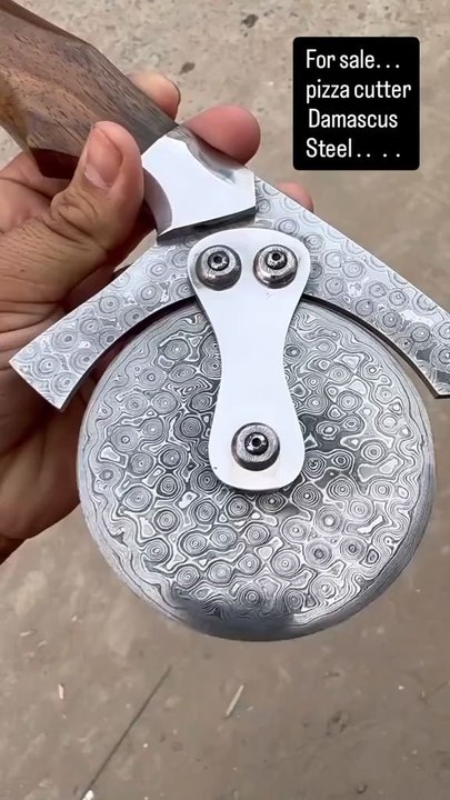 pizza cutter