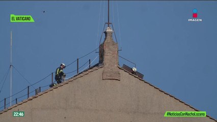 Ya está instalada la chimenea para la fumata que anunciará la elección del nuevo papa