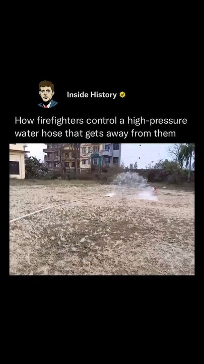 When a high-pressure water hose gets away from firefighters, it can become extremely dangerous due to the intense force of the water and the hose’s unpredictable movements! To regain control, firefighters work as a team, approaching