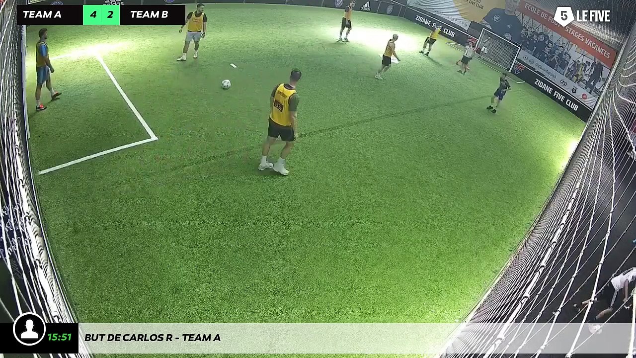 But de Carlos R - Team A
