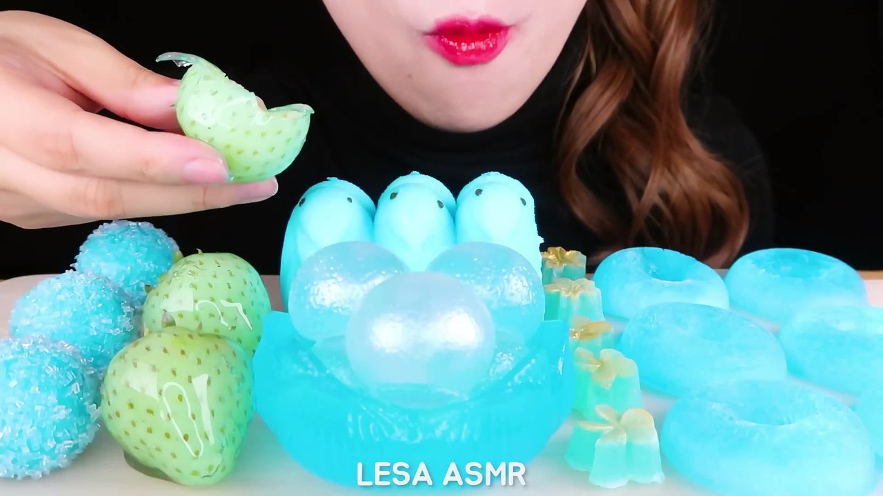 ASMR BLUE FOOD LOTUS BLOSSOM JELLY, KOHAKUTO, CANDIED FRUIT, PEEPS MARSHMALLOW  MUKBANG