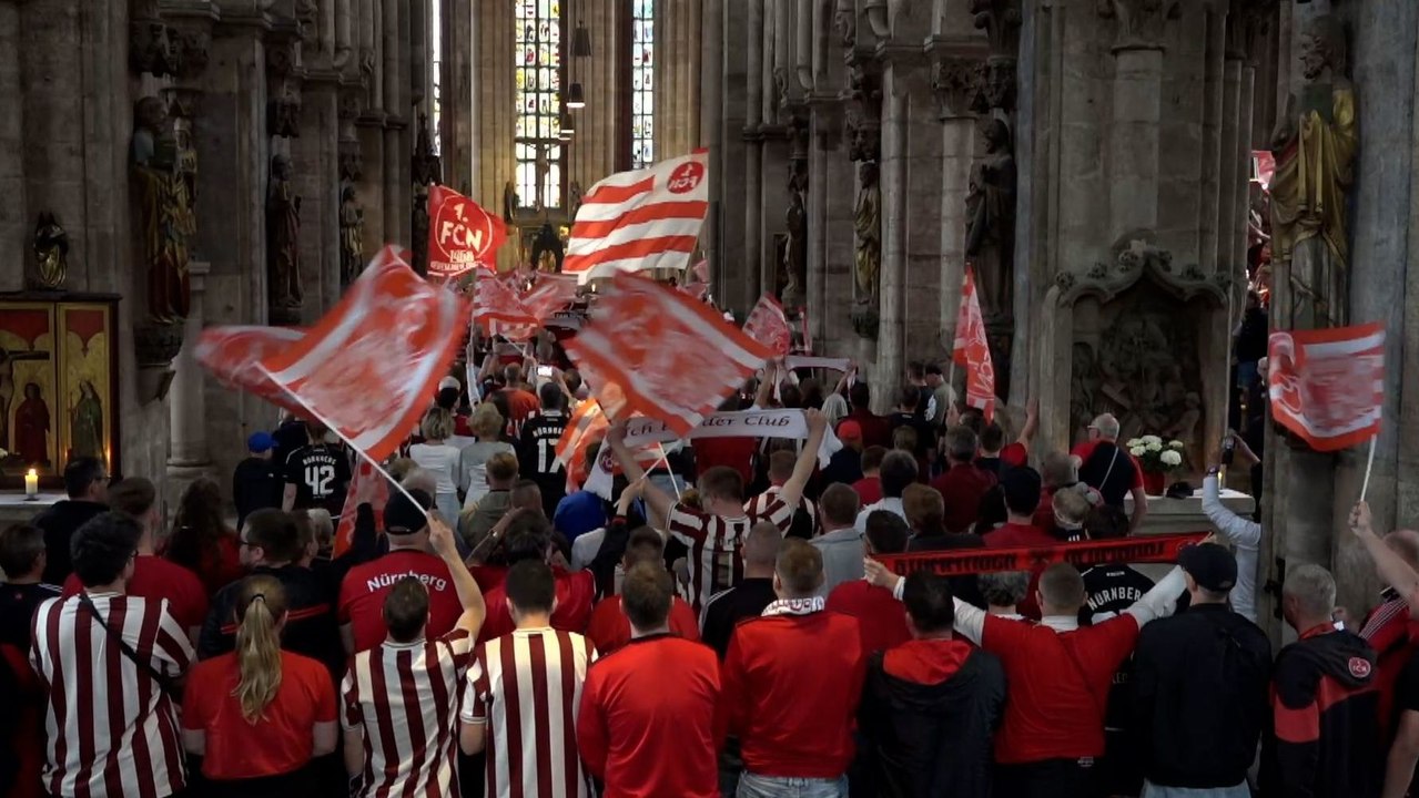 Fans singen Hymne in der Kirche: FCN feiert Jubiläum