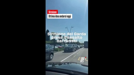 Sirmione del Garda presa d’assalto dai turisti