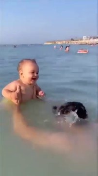 Funny_baby_reactions_😀🍒#cute#baby#shorts#reaction#laughing#viral#funny#trending#love(360p)