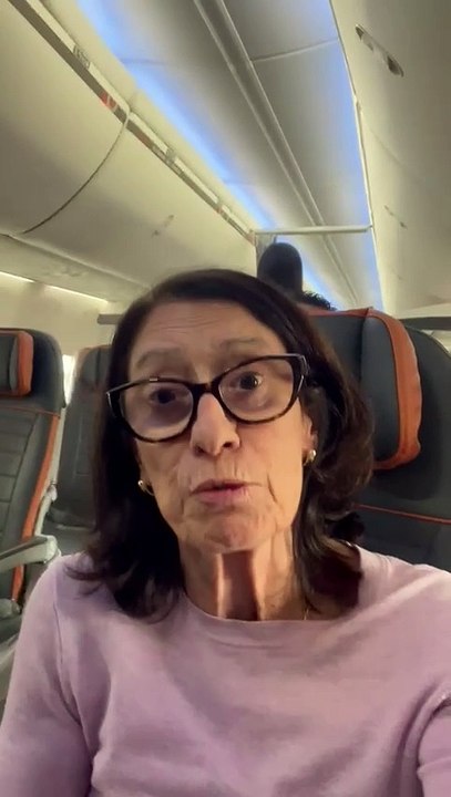 Ex-deputada Célia Leão é retirada de voo por conta de almofada ortopédica