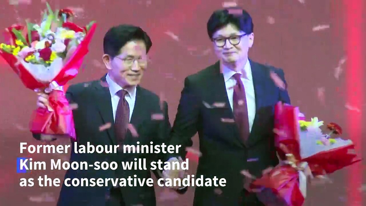 South Korea ruling conservative party names presidential candidate