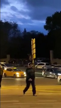 Ayyüce Türkeş'e babası Alparslan Türkeş'in mezarında saldırı girişimi