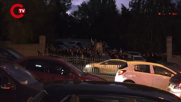 İYİ Partili Ayyüce Türkeş'e babasının mezarında saldırı girişimi