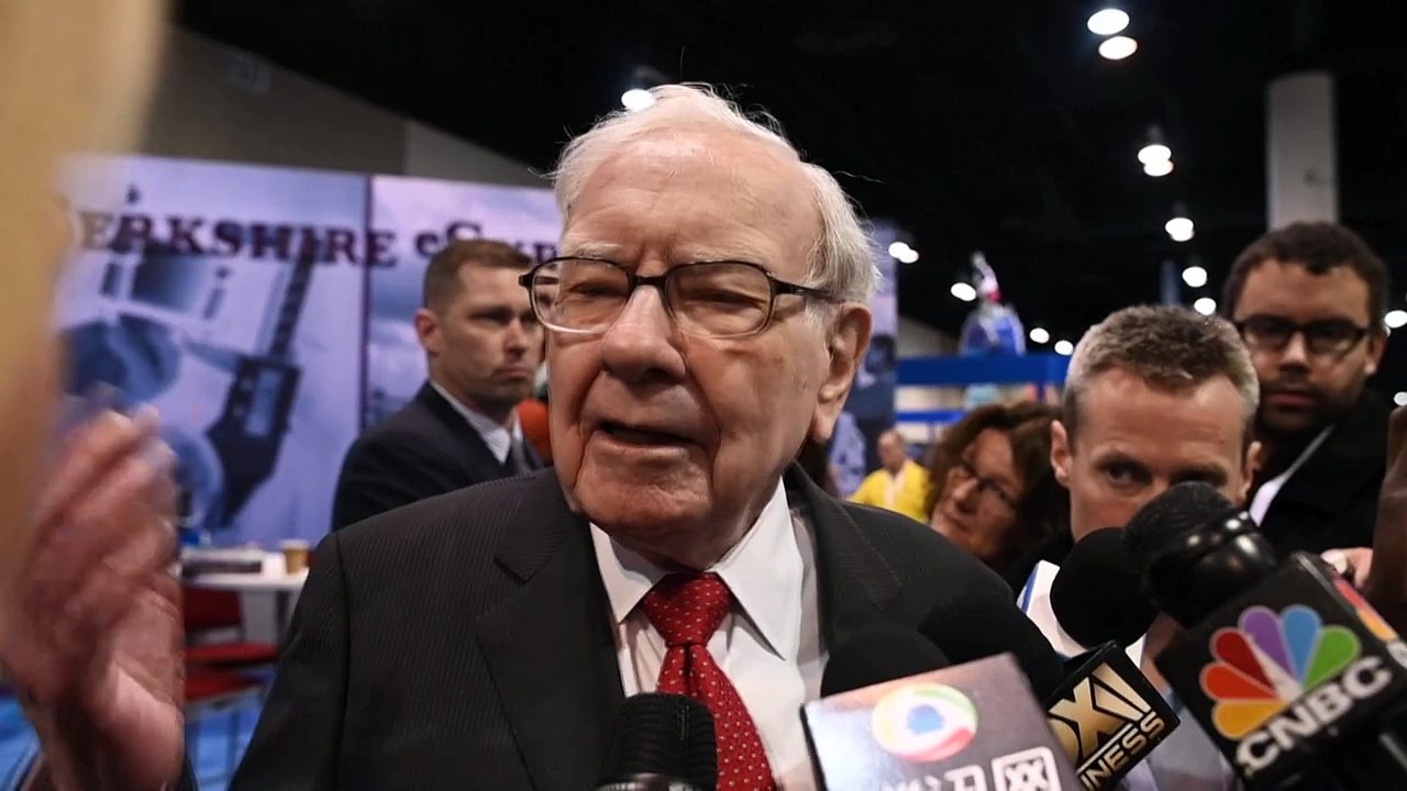 Warren Buffett diz que se aposentará da Berkshire Hathaway até o final do ano