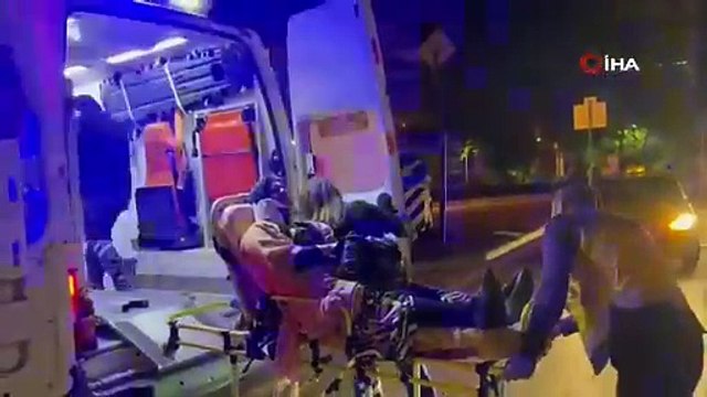  Işık ihlali kaza getirdi... Kırmızı ışıkta geçen otomobil taksiye çarptı: 7 yaralı