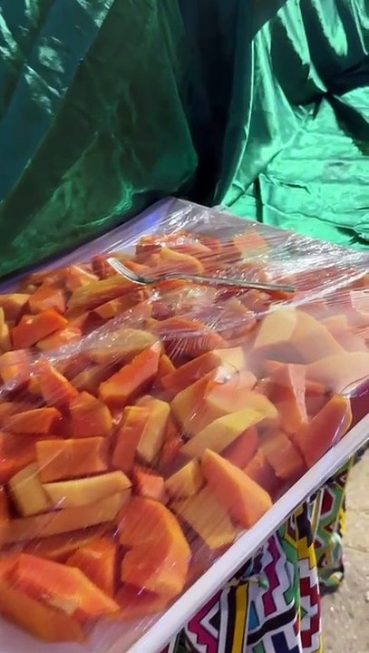 صحتين و الف عافية ام فتحي  مائدة مفتوحة في السنغال