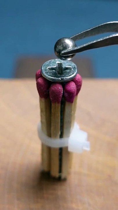 Fire a matches temperature