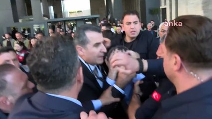 CHP Genel Başkanı Özgür Özel'e saldırı!