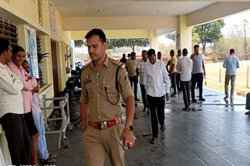 CG road accident: भाजपा विधायक के देवर की सडक़ हादसे में मौत, ट्रैक्टर चलाकर खेत की ओर जाते समय हुई दुर्घटना