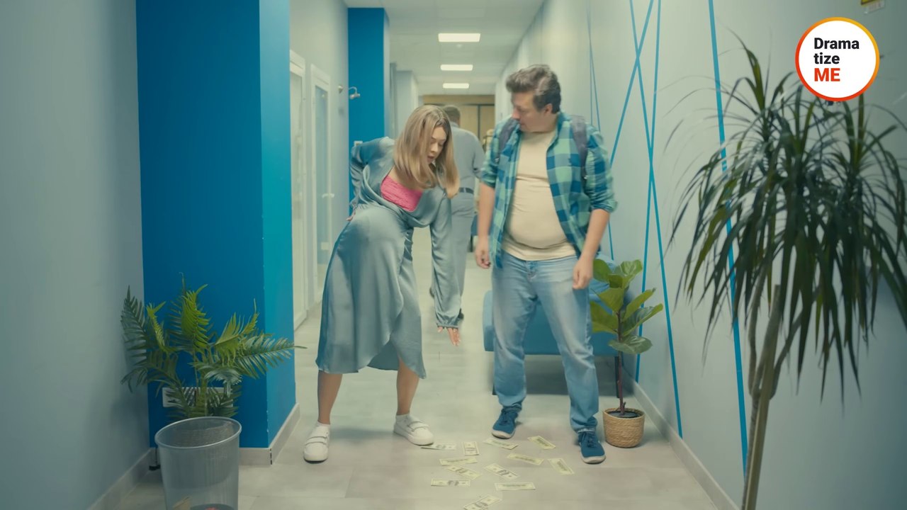 "SHOCKING! Pregnant Woman Steals Stranger’s Money - You Won't BELIEVE the Twist!"