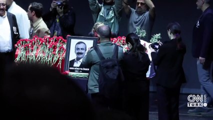 SON DAKİKA I Özgür Özel'e fiziksel saldırı... Saldırganın ilk ifadesi CNN TÜRK'te: CHP'den yemek kartı istedim vermediler, ben de kızdım