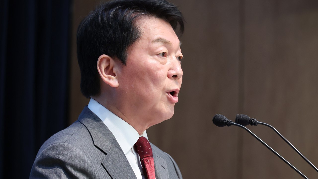 안철수 "김문수 계엄·탄핵 사과해야"...윤 탈당 거듭 촉구 / YTN