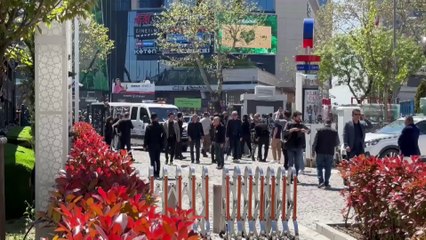 Sırrı Süreyya Önder cenazesi Barbaros camine getirildi