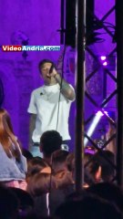 Andria: Fedez si esibisce in piazza Catuma