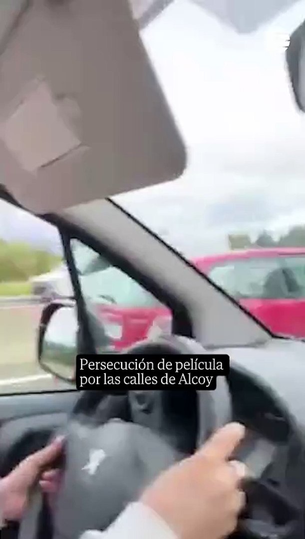 Persecución de película por las calles de Alcoy (Alicante) que acaba en un forcejeo