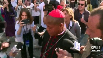 Kardinaller Vatikan'da toplanmaya başladı