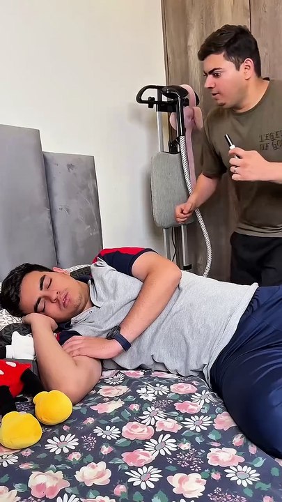 Brothers prank 😂😂 -