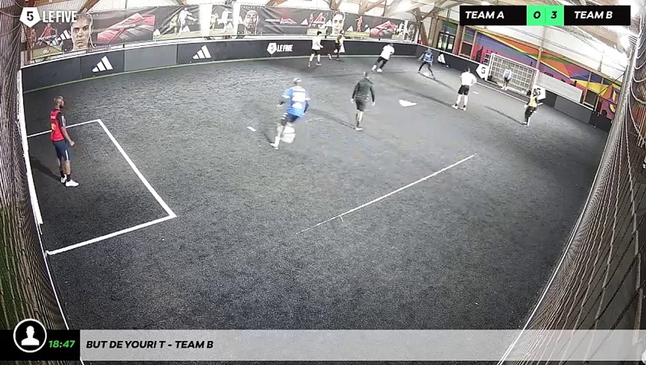 But de Youri T - Team B