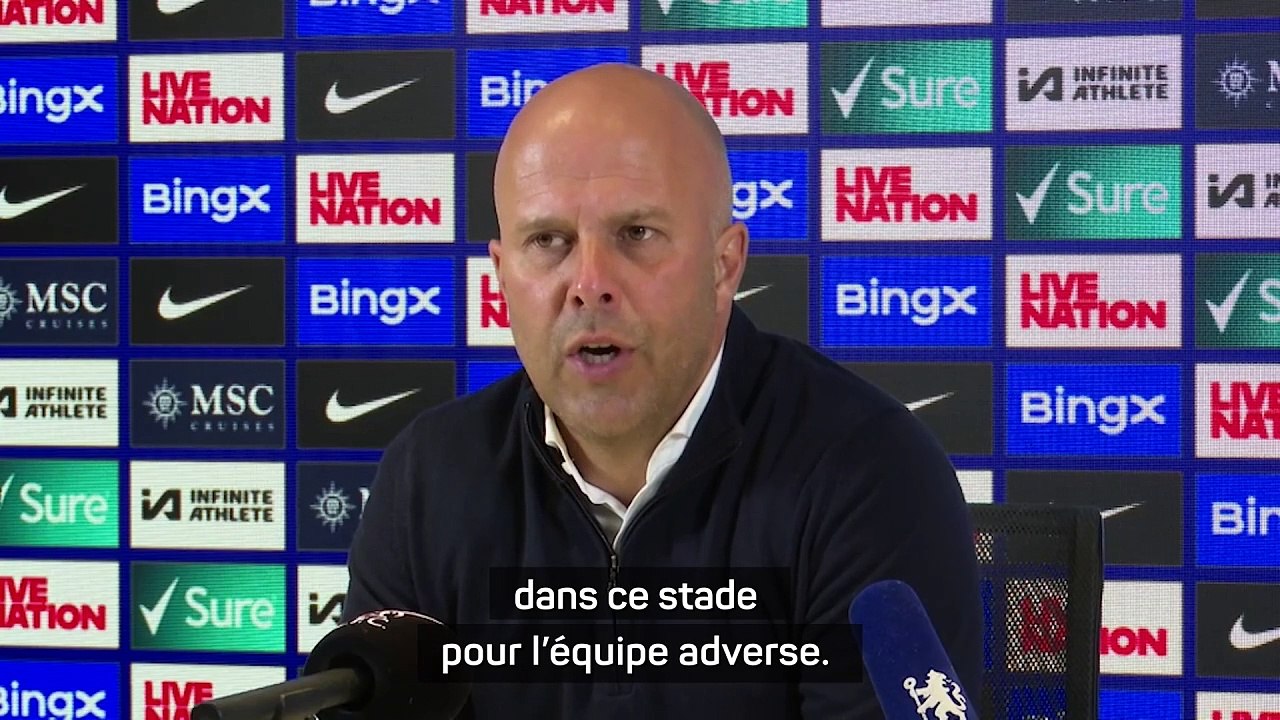 Slot : "Rien de bon ne ressort d'une défaite dans un match de football mais..."