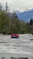 Rafting in Val di Sole per la premier Giorgia Meloni