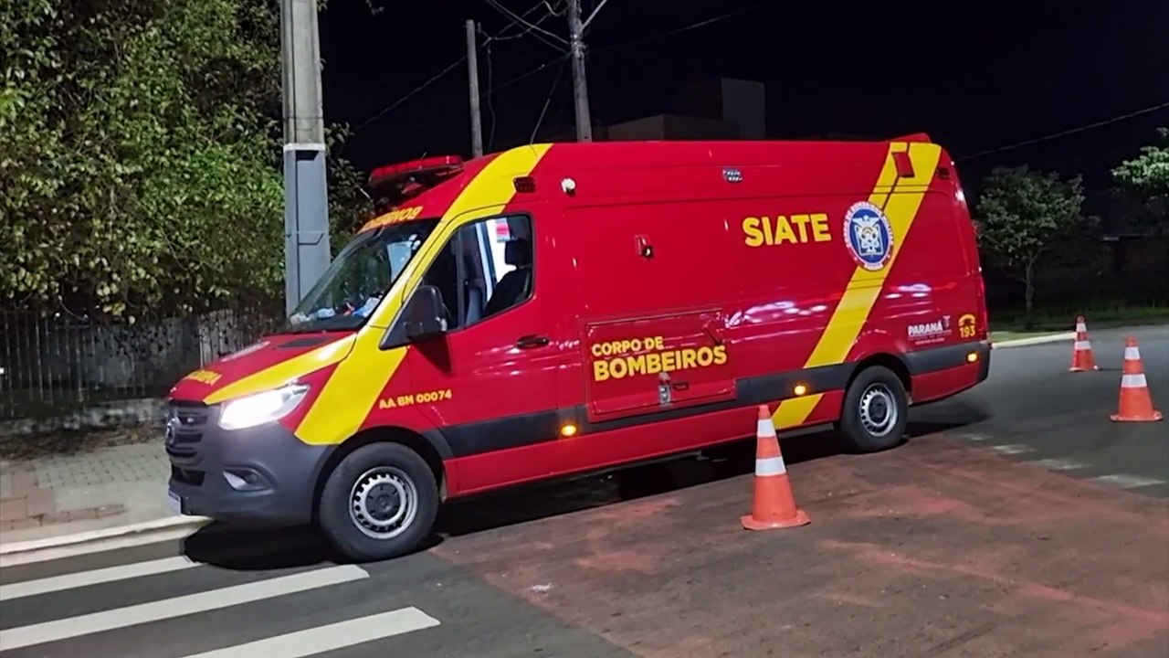 Entregador fica ferido em acidente de trânsito na Avenida Rocha Pombo