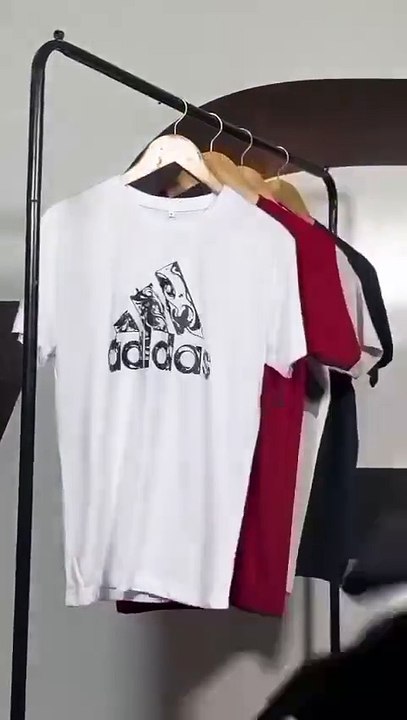 *Product Name*: Unisex Stitched Jersey Printed T-Shirts, Pack Of 5 *Product Description*: Elevate Your Wardrobe With Our Unisex Shirt Collection *Product Details*:Fabric: Jersey Product Type: T-Shirt Pattern: Printed Available Sizes: Small, Medium, Large,