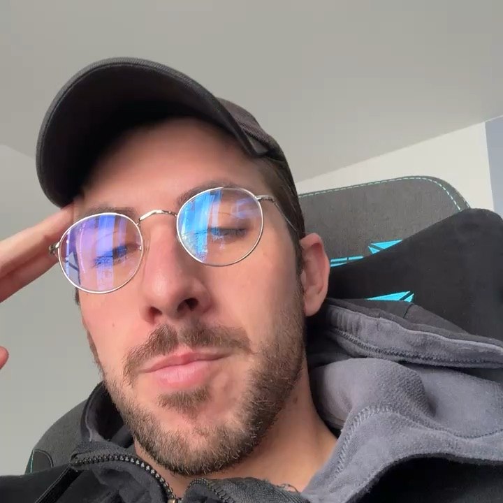 A posté un React