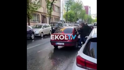 Şişli'de kaçırmak istediği eski eşini sokak ortasında öldürdü!