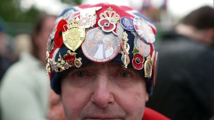 Royal superfan eagerly awaits VE Day procession and flypast
