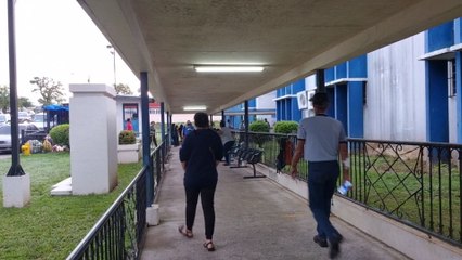 Asegurados acuden a la Policlínica Horacio Díaz Gómez en Santiago